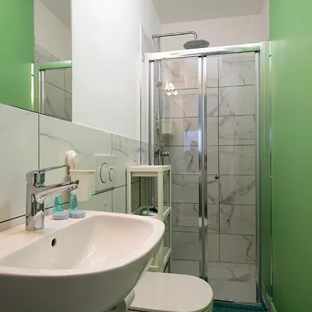 Ljubljana City Studio Apartment Joy Tour As With Free Private Parking Exterior photo