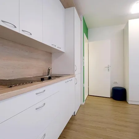 Ljubljana City Studio Apartment Joy Tour As With Free Private Parking Exterior photo